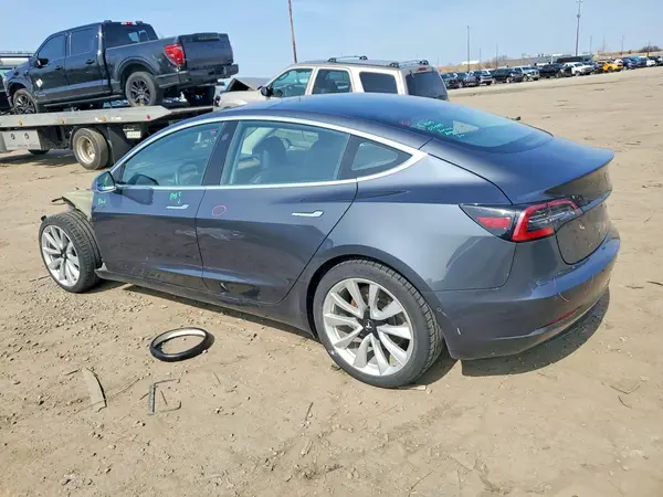 5YJ3E1EB3JF054815 2018 TESLA MODEL 3 - Image 2