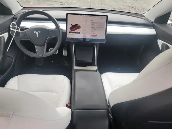 5YJ3E1EB3JF055513 2018 TESLA MODEL 3 - Image 8
