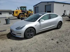5YJ3E1EB3JF056032 2018 TESLA MODEL 3
