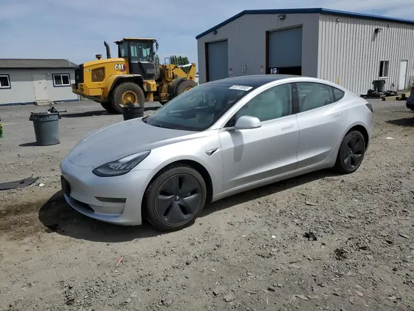 5YJ3E1EB3JF056032 2018 TESLA MODEL 3 - Image 1