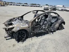 5YJ3E1EB3JF064650 2018 TESLA MODEL 3