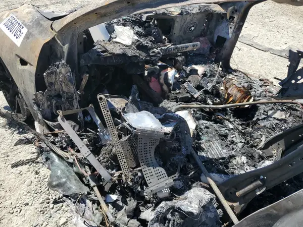 5YJ3E1EB3JF064650 2018 TESLA MODEL 3 - Image 8