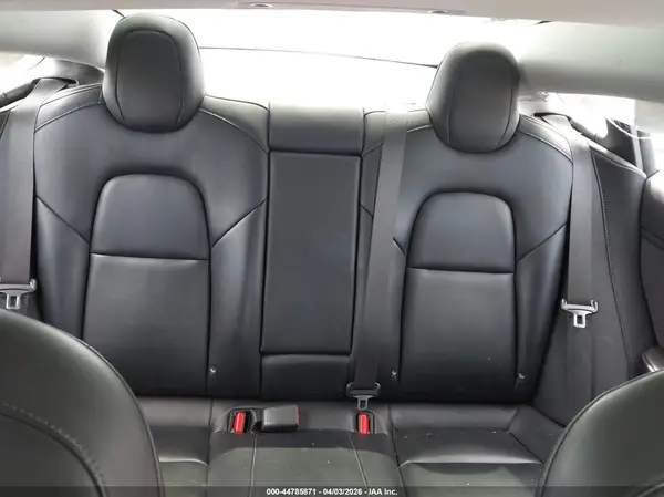 5YJ3E1EB3JF065927 2018 TESLA MODEL 3 - Image 8