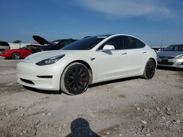 5YJ3E1EB3JF067113 2018 TESLA MODEL 3 - Image 1