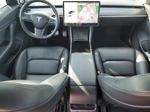 5YJ3E1EB3JF067113 2018 TESLA MODEL 3 - Image 8