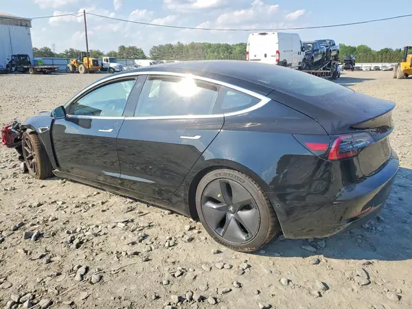 5YJ3E1EB3JF068150 2018 TESLA MODEL 3 - Image 2