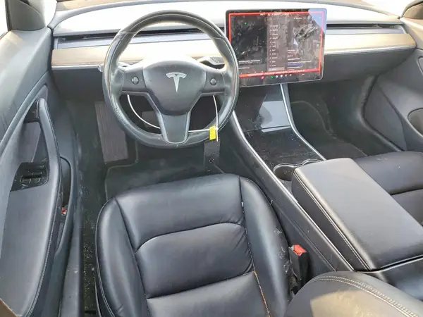 5YJ3E1EB3JF070660 2018 TESLA MODEL 3 - Image 8