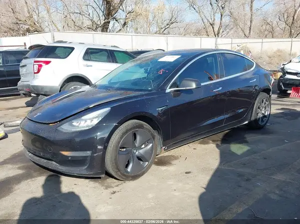 5YJ3E1EB3JF070769 2018 TESLA MODEL 3 - Image 2