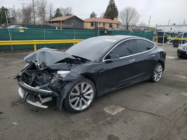 5YJ3E1EB3JF071355 2018 TESLA MODEL 3 - Image 1