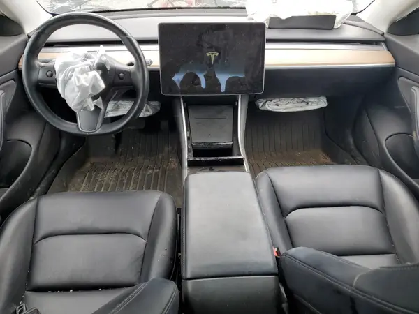 5YJ3E1EB3JF071954 2018 TESLA MODEL 3 - Image 8