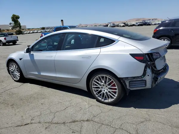 5YJ3E1EB3JF072134 2018 TESLA MODEL 3 - Image 2