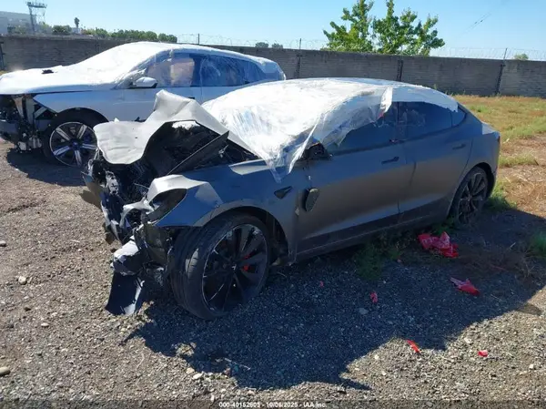 5YJ3E1EB3JF072456 2018 TESLA MODEL 3 - Image 2