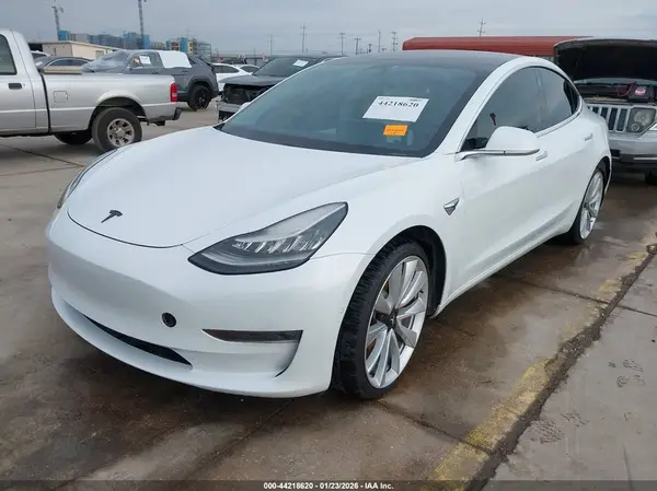 5YJ3E1EB3JF074630 2018 TESLA MODEL 3 - Image 2