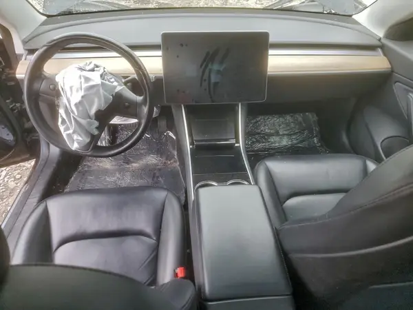 5YJ3E1EB3JF076927 2018 TESLA MODEL 3 - Image 8