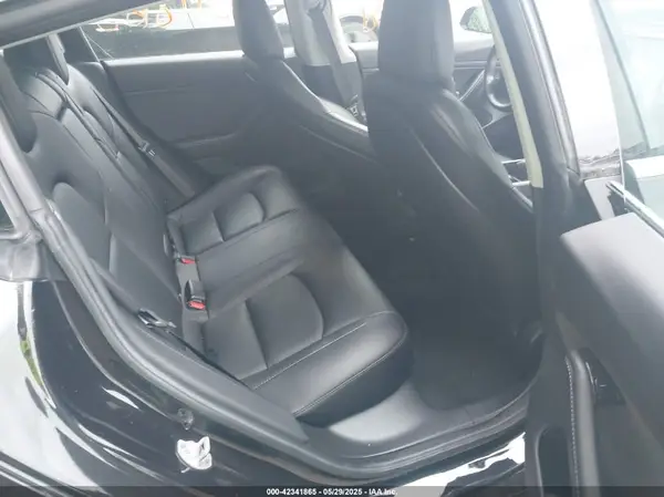 5YJ3E1EB3JF077141 2018 TESLA MODEL 3 - Image 8