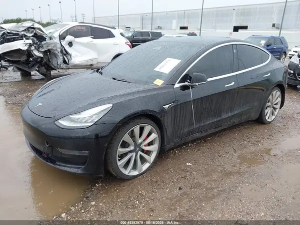 5YJ3E1EB3JF081836 2018 TESLA MODEL 3 - Image 2
