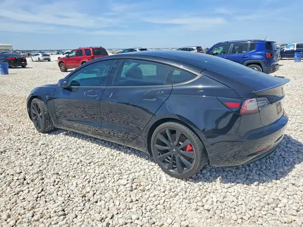 5YJ3E1EB3JF082615 2018 TESLA MODEL 3 - Image 2