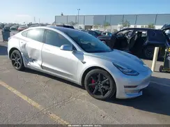 5YJ3E1EB3JF083411 2018 TESLA MODEL 3