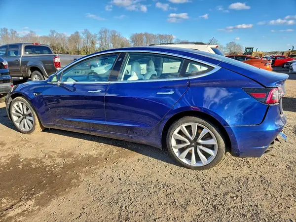 5YJ3E1EB3JF086132 2018 TESLA MODEL 3 - Image 2