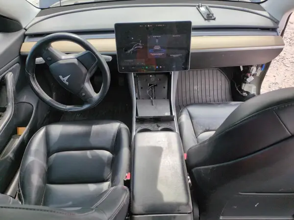 5YJ3E1EB3JF086924 2018 TESLA MODEL 3 - Image 8