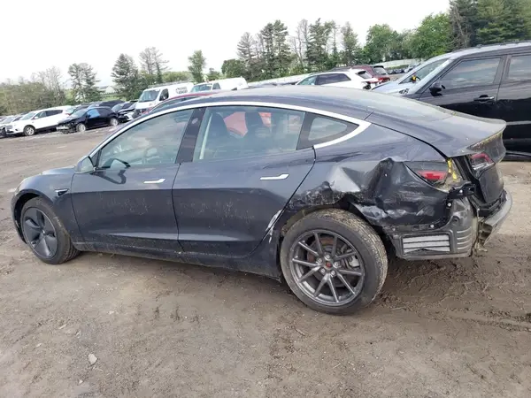 5YJ3E1EB3JF086972 2018 TESLA MODEL 3 - Image 2