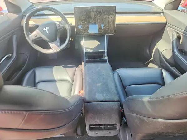 5YJ3E1EB3JF087958 2018 TESLA MODEL 3 - Image 8