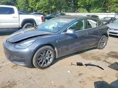 5YJ3E1EB3JF089709 2018 TESLA MODEL 3