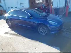 5YJ3E1EB3JF090276 2018 TESLA MODEL 3