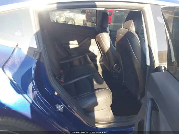 5YJ3E1EB3JF090276 2018 TESLA MODEL 3 - Image 8