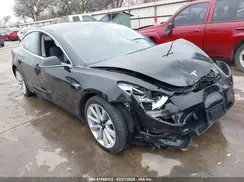 5YJ3E1EB3JF090567 2018 TESLA MODEL 3