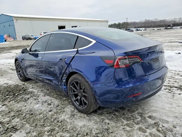 5YJ3E1EB3JF096594 2018 TESLA MODEL 3 - Image 2