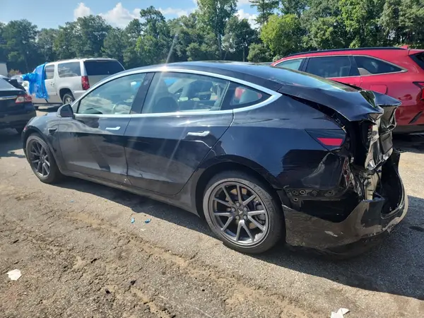 5YJ3E1EB3JF097051 2018 TESLA MODEL 3 - Image 2