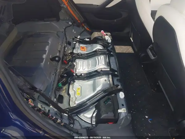 5YJ3E1EB3JF097759 2018 TESLA MODEL 3 - Image 8
