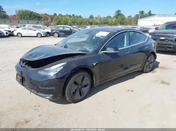 5YJ3E1EB3JF099124 2018 TESLA MODEL 3 - Image 2