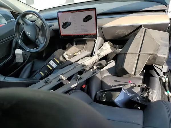 5YJ3E1EB3JF104001 2018 TESLA MODEL 3 - Image 8