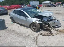 5YJ3E1EB3JF104435 2018 TESLA MODEL 3