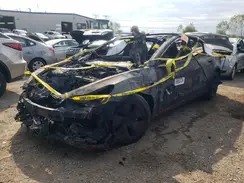 5YJ3E1EB3JF104855 2018 TESLA MODEL 3