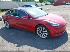 5YJ3E1EB3JF107819 2018 TESLA MODEL 3