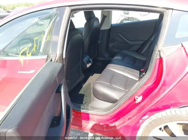 5YJ3E1EB3JF107819 2018 TESLA MODEL 3 - Image 8