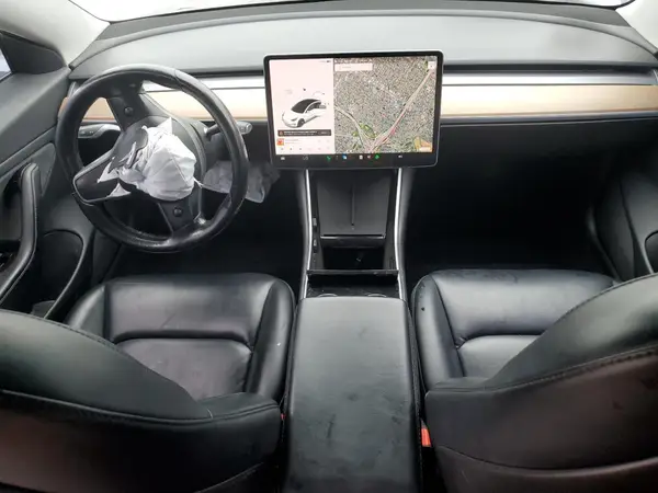 5YJ3E1EB3JF108517 2018 TESLA MODEL 3 - Image 8