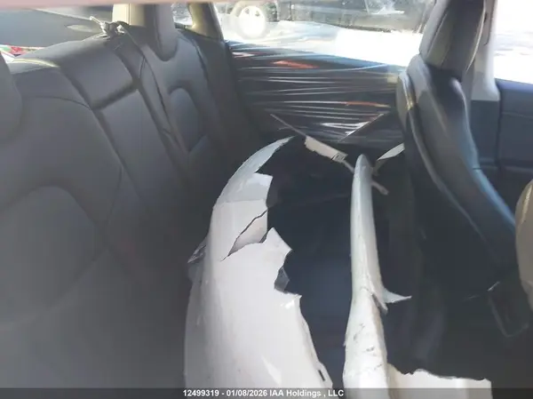 5YJ3E1EB3JF109490 2018 TESLA MODEL 3 - Image 8
