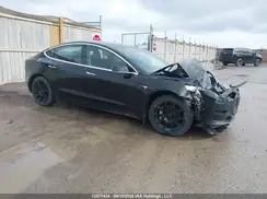 5YJ3E1EB3JF110817 2018 TESLA MODEL 3