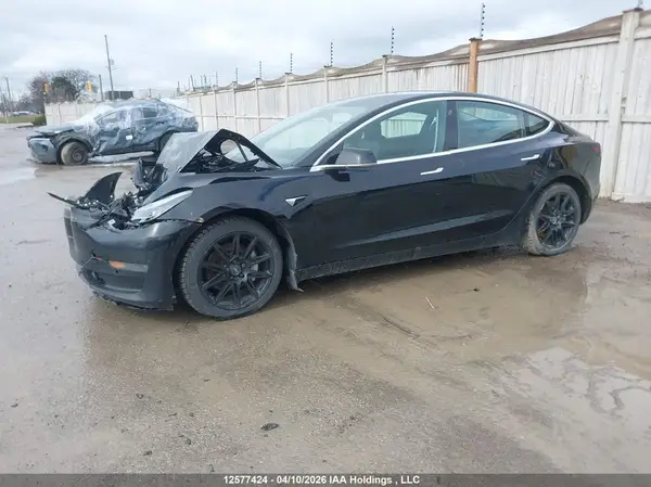 5YJ3E1EB3JF110817 2018 TESLA MODEL 3 - Image 2