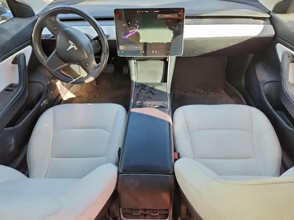 5YJ3E1EB3JF111868 2018 TESLA MODEL 3 - Image 8