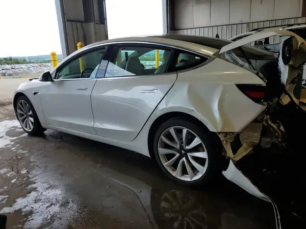 5YJ3E1EB3JF112292 2018 TESLA MODEL 3 - Image 2