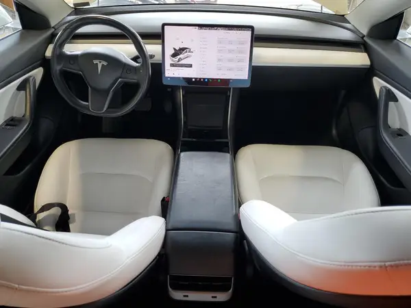 5YJ3E1EB3JF112292 2018 TESLA MODEL 3 - Image 8