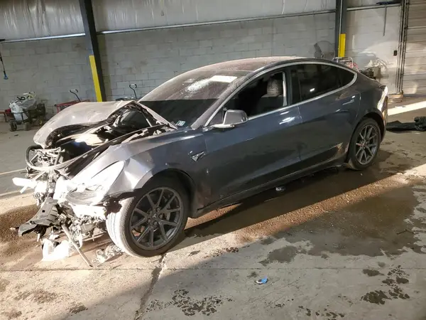 5YJ3E1EB3JF113992 2018 TESLA MODEL 3 - Image 1