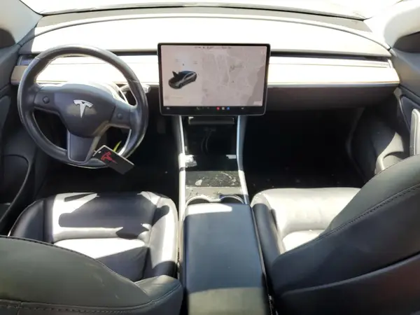 5YJ3E1EB3JF114382 2018 TESLA MODEL 3 - Image 8