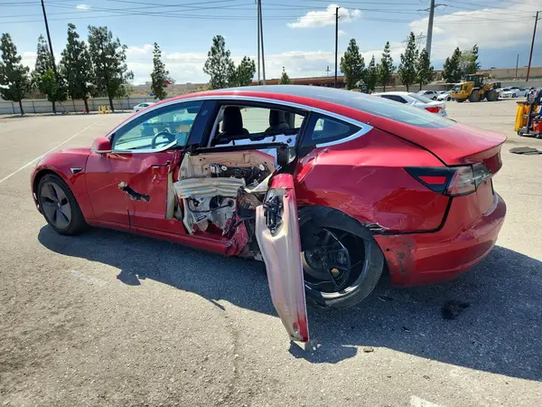 5YJ3E1EB3JF114785 2018 TESLA MODEL 3 - Image 2