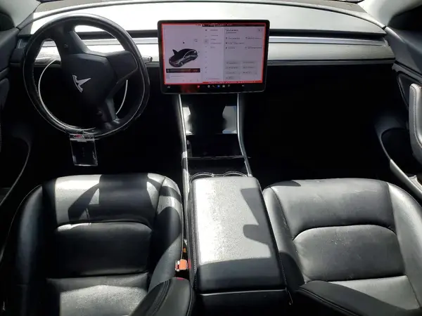 5YJ3E1EB3JF116679 2018 TESLA MODEL 3 - Image 8